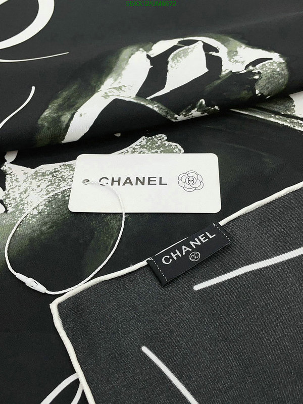 Scarf-Chanel Code: UM8672 $: 55USD