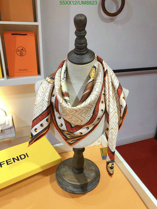 Scarf-Fendi Code: UM8823 $: 55USD