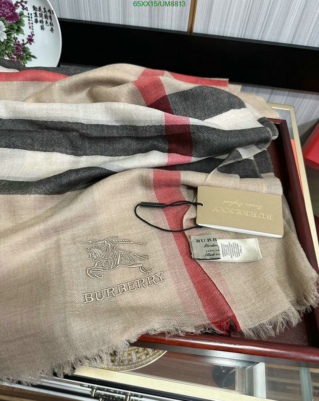 Scarf-Burberry Code: UM8813 $: 65USD