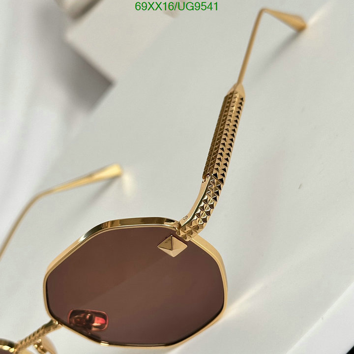 Glasses-Valentino Code: UG9541 $: 69USD