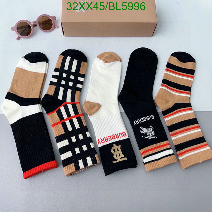 Sock-Burberry Code: BL5996 $: 32USD