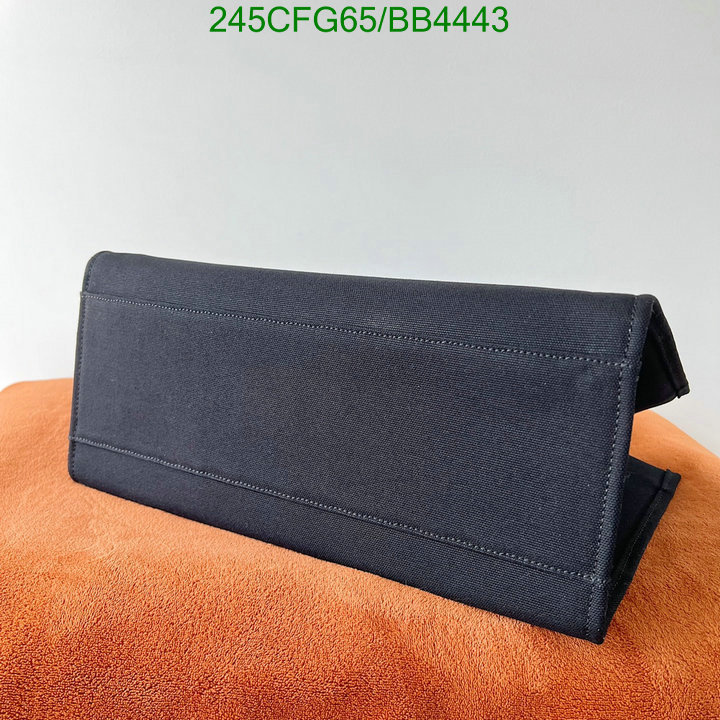 Versace Bag-(Mirror)-Handbag- Code: BB4443 $: 245USD