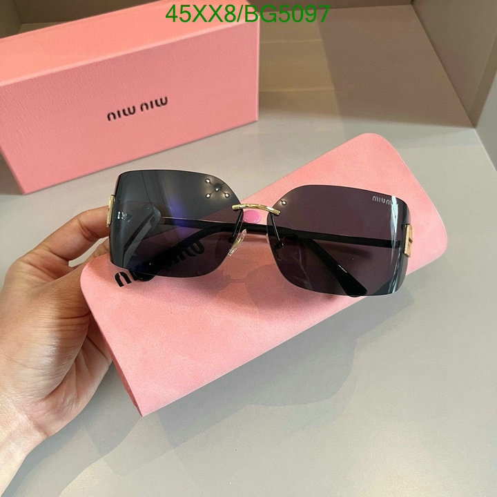 Glasses-MiuMiu Code: BG5097 $: 45USD