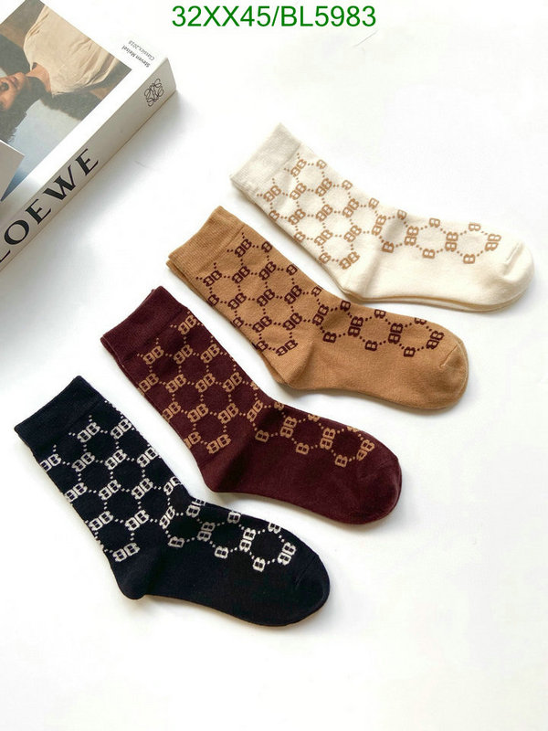 Sock-Balenciaga Code: BL5983 $: 32USD