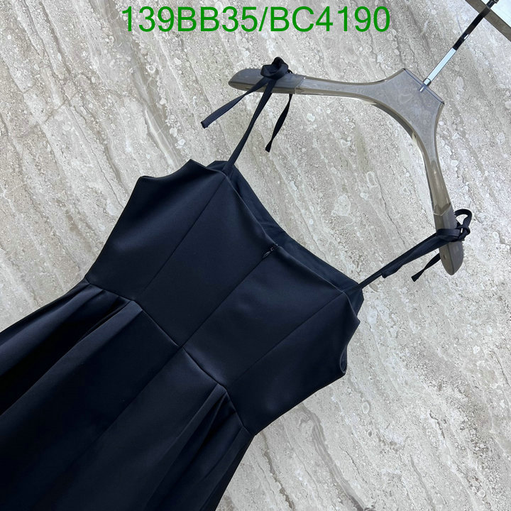 Clothing-MIUMIU Code: BC4190 $: 139USD