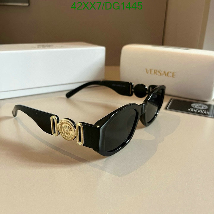 Glasses-Versace Code: DG1445 $: 42USD