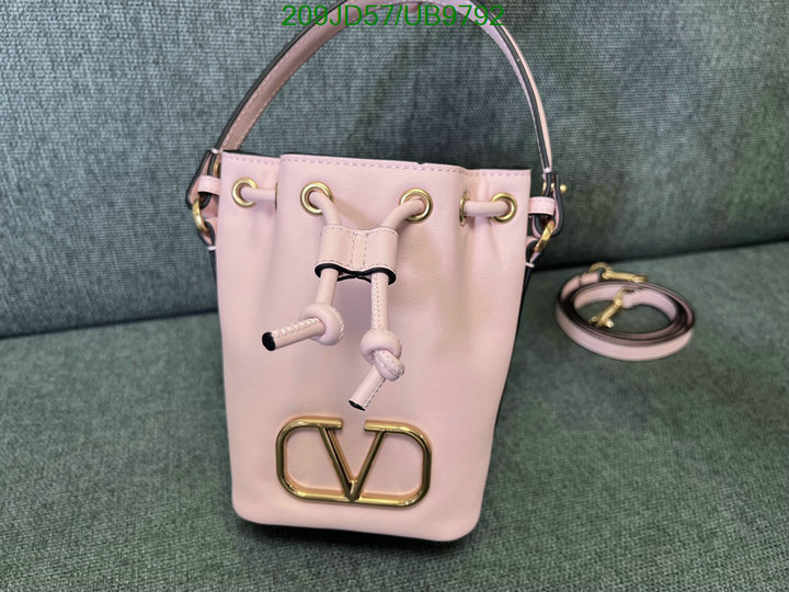 Valentino Bag-(Mirror)-Diagonal- Code: UB9792 $: 209USD