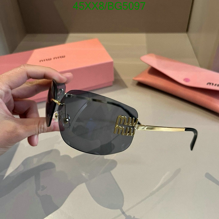 Glasses-MiuMiu Code: BG5097 $: 45USD