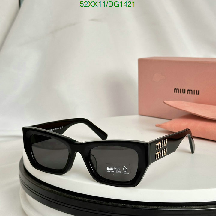 Glasses-MiuMiu Code: DG1421 $: 52USD