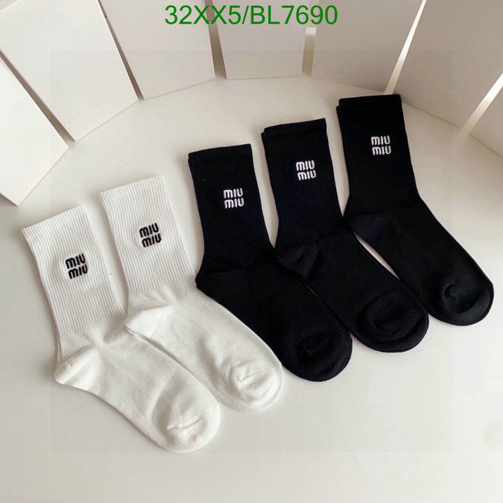 Sock-Miu Miu Code: BL7690 $: 32USD