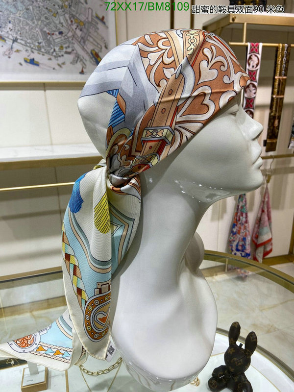 Scarf-Hermes Code: BM8109 $: 72USD