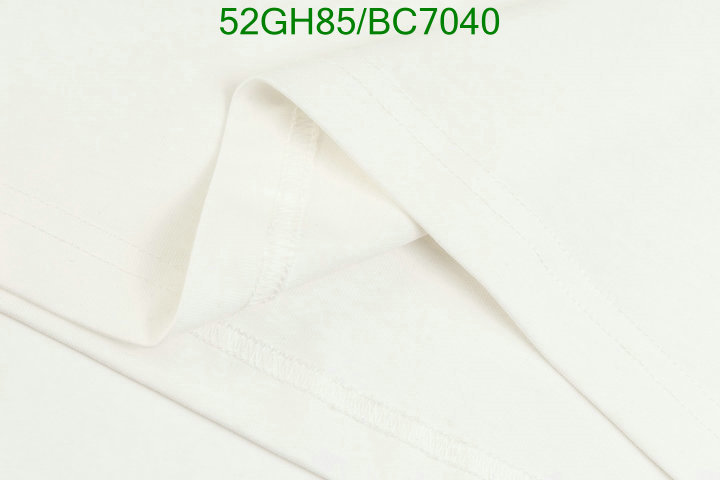 Clothing-Valentino Code: BC7040 $: 52USD