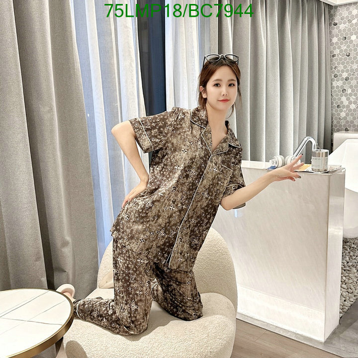 Pajamas-yoga-workout clothes-bathrobes-leggings Code: BC7944