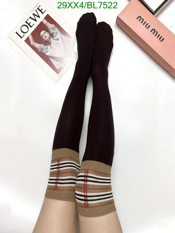 Sock-Burberry Code: BL7522 $: 29USD