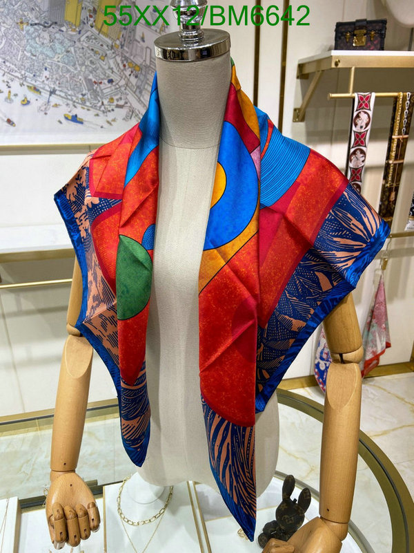 Scarf-Hermes Code: BM6642 $: 55USD