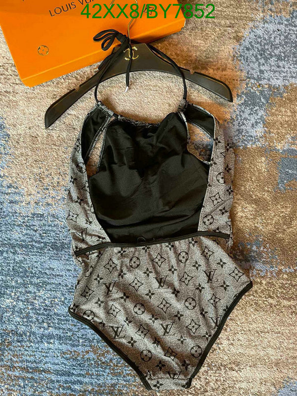 Swimsuit-LV Code: BY7852 $: 42USD