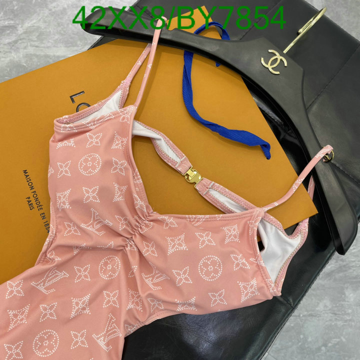 Swimsuit-LV Code: BY7854 $: 42USD