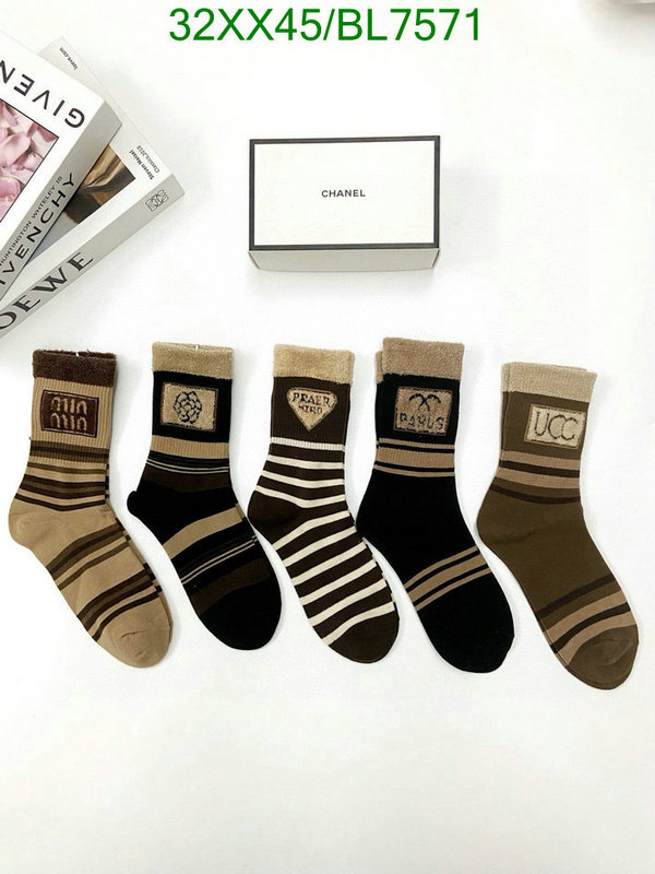 Sock-Chanel Code: BL7571 $: 32USD