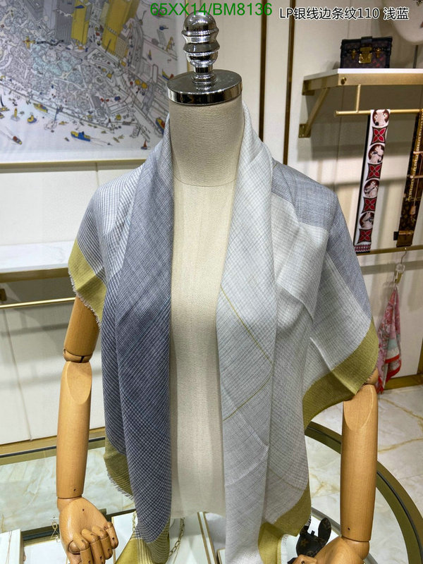 Scarf-Loro Piana Code: BM8136 $: 65USD