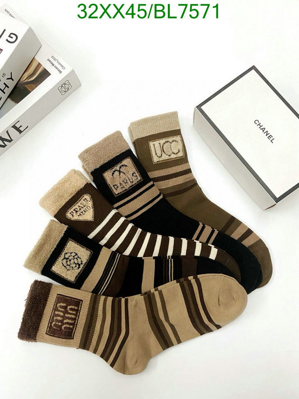 Sock-Chanel Code: BL7571 $: 32USD