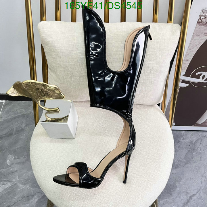 Women Shoes-Gianvito Rossi Code: DS4545 $: 165USD