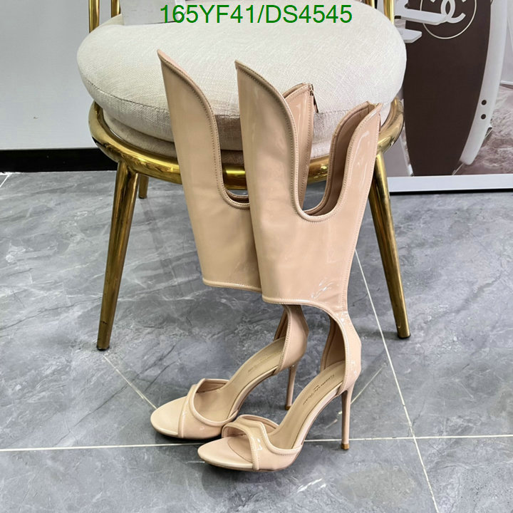 Women Shoes-Gianvito Rossi Code: DS4545 $: 165USD