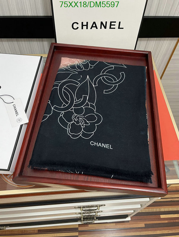 Scarf-Chanel Code: DM5597 $: 75USD