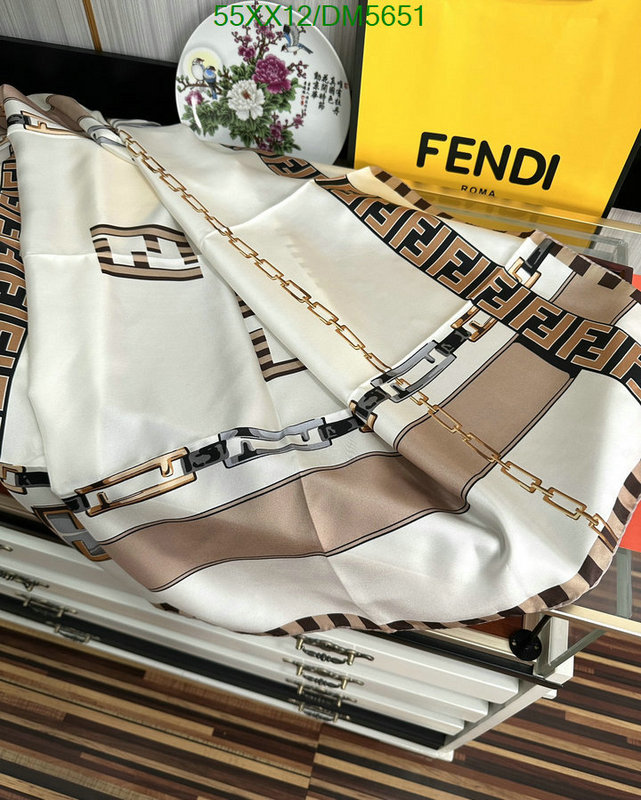 Scarf-Fendi Code: DM5651 $: 55USD