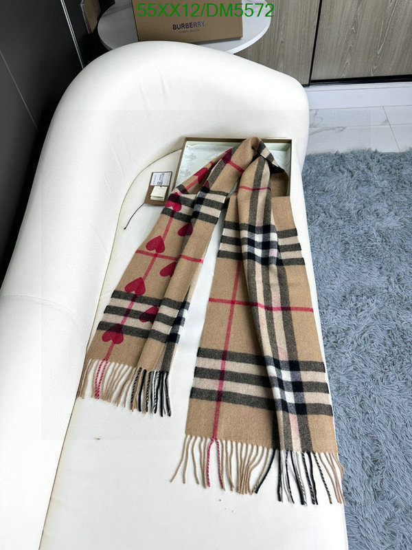 Scarf-Burberry Code: DM5572 $: 55USD