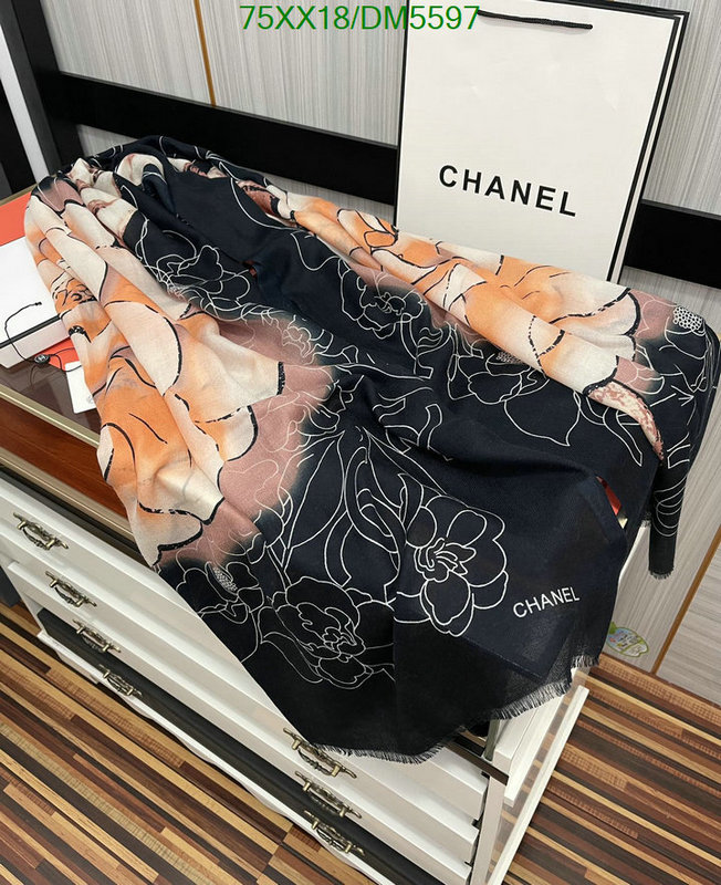 Scarf-Chanel Code: DM5597 $: 75USD