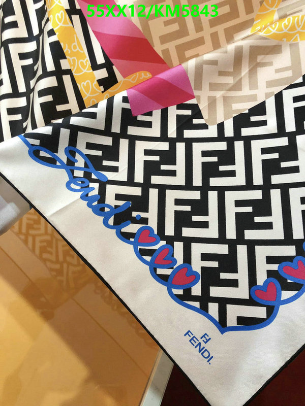 Scarf-Fendi Code: KM5843 $: 55USD