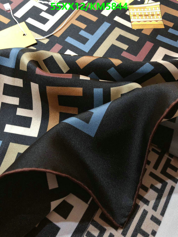 Scarf-Fendi Code: KM5844 $: 55USD