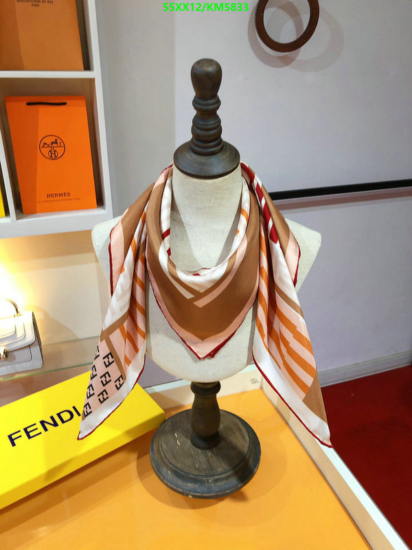 Scarf-Fendi Code: KM5833 $: 55USD