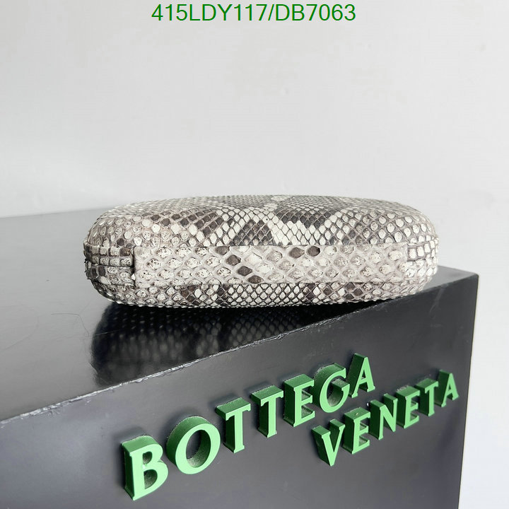 BV Bag-(Mirror)-Clutch- Code: DB7063 $: 415USD