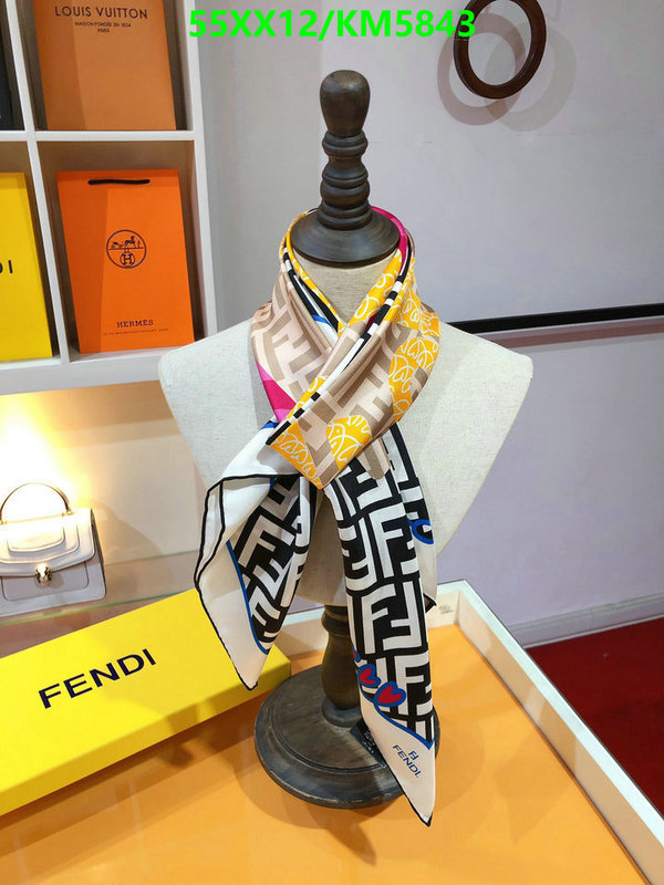 Scarf-Fendi Code: KM5843 $: 55USD