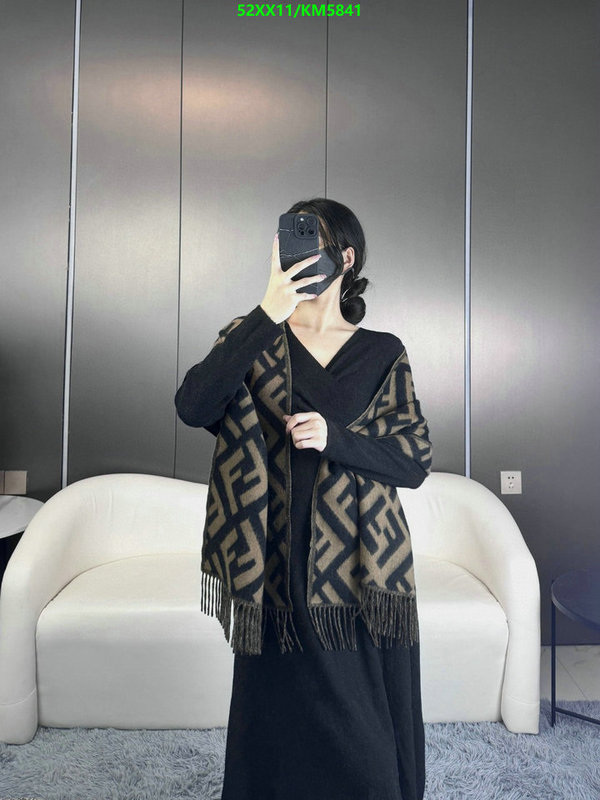 Scarf-Fendi Code: KM5841 $: 52USD