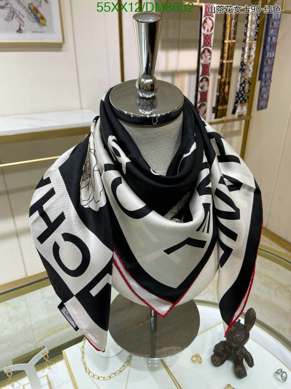 Scarf-Chanel Code: DM8652 $: 55USD