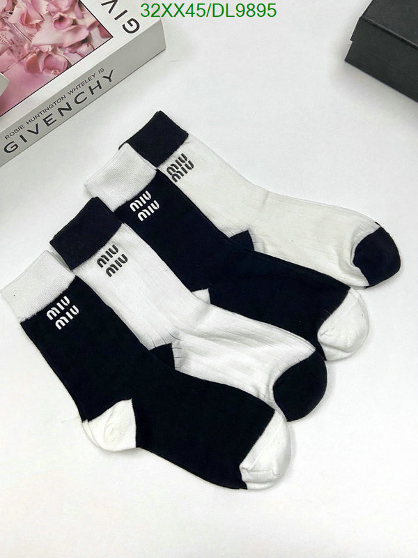 Sock-Miu Miu Code: DL9895 $: 32USD