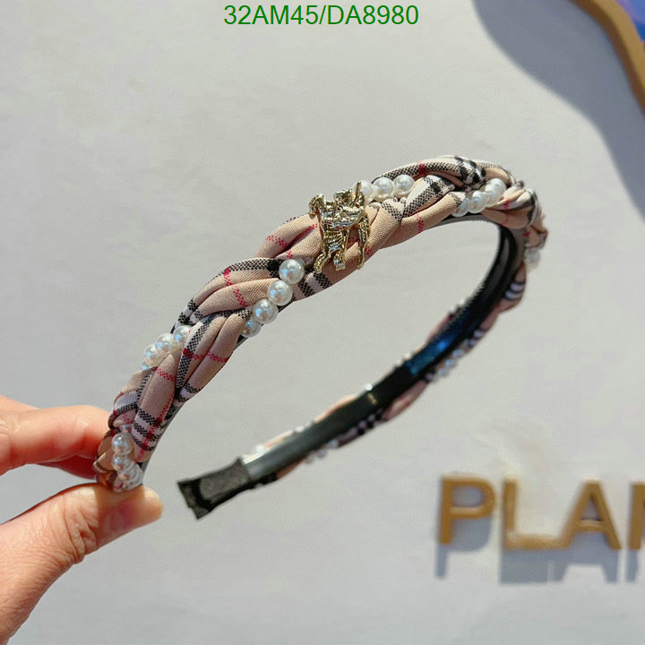 Headband-Burberry Code: DA8980 $: 32USD