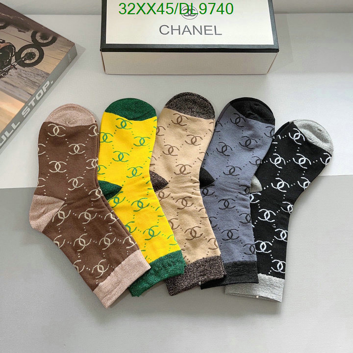 Sock-Chanel Code: DL9740 $: 32USD