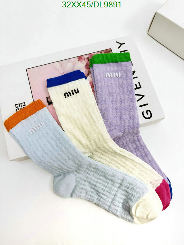 Sock-Miu Miu Code: DL9891 $: 32USD