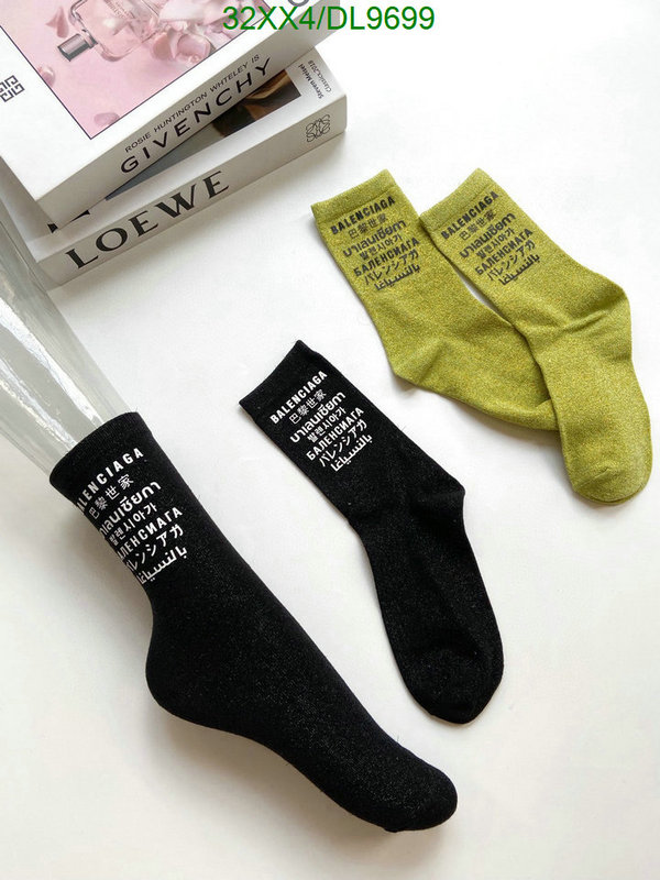 Sock-Balenciaga Code: DL9699 $: 32USD