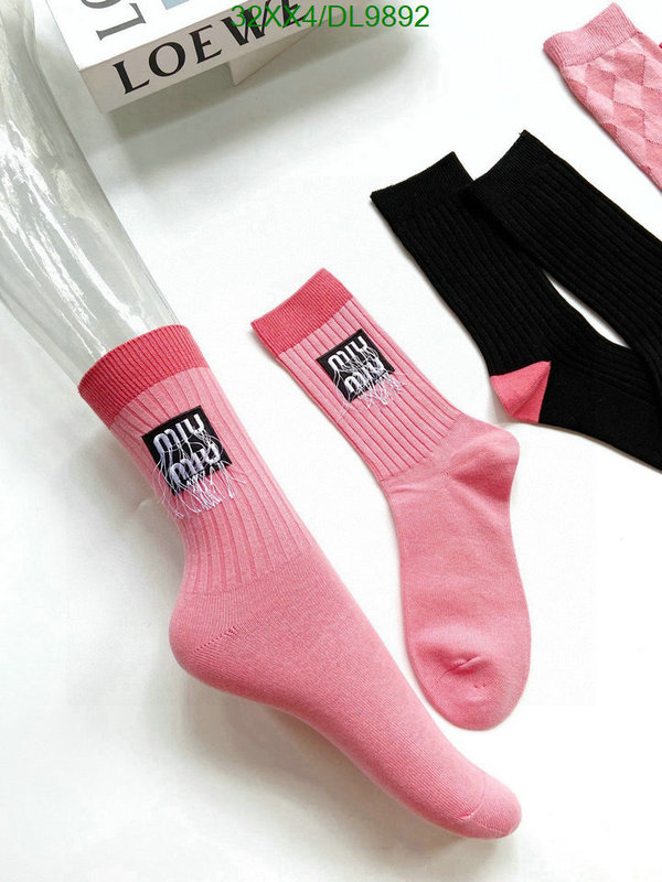 Sock-Miu Miu Code: DL9892 $: 32USD