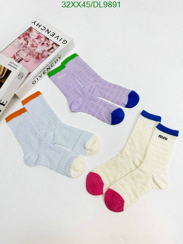 Sock-Miu Miu Code: DL9891 $: 32USD