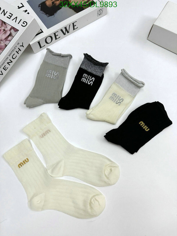 Sock-Miu Miu Code: DL9893 $: 32USD