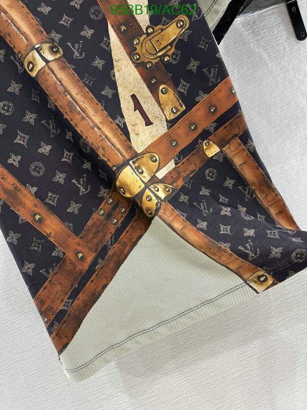 Clothing-LV Code: AC62 $: 95USD