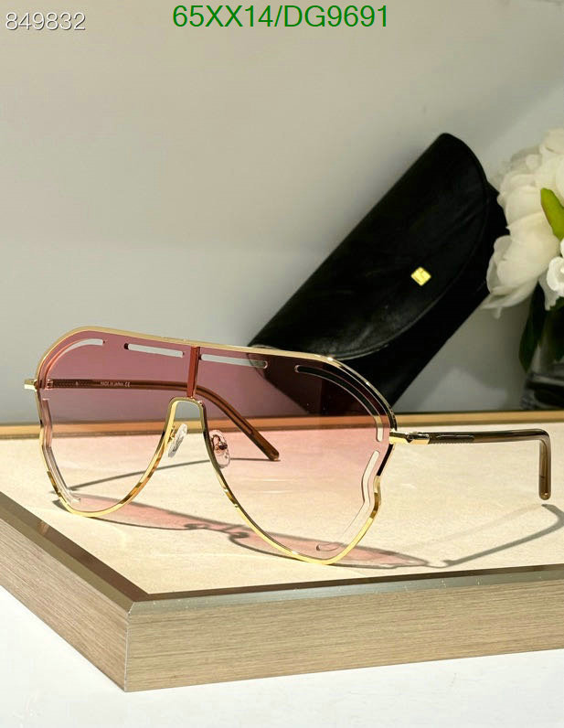 Glasses-Linda Farrow Code: DG9691 $: 65USD