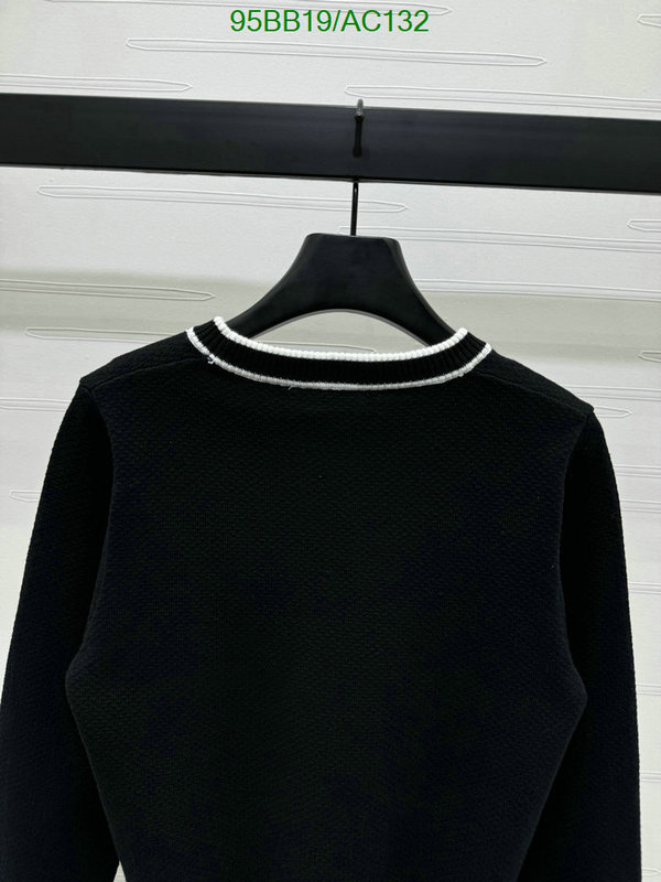 Clothing-YSL Code: AC132 $: 95USD