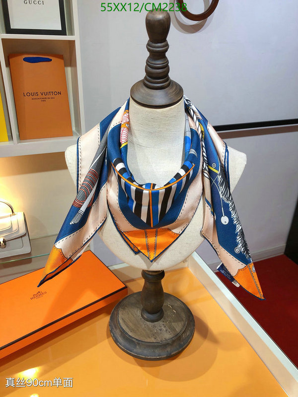 Scarf-Hermes Code: CM2238 $: 55USD