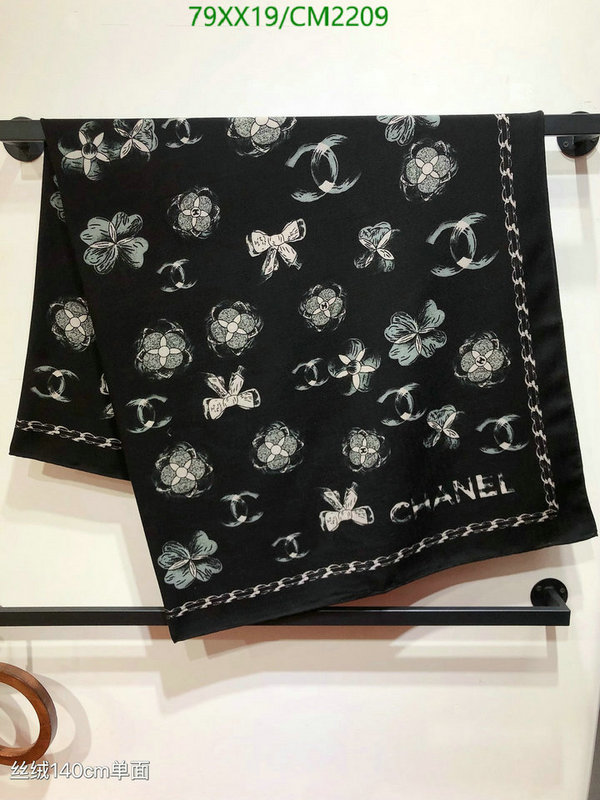 Scarf-Chanel Code: CM2209 $: 79USD